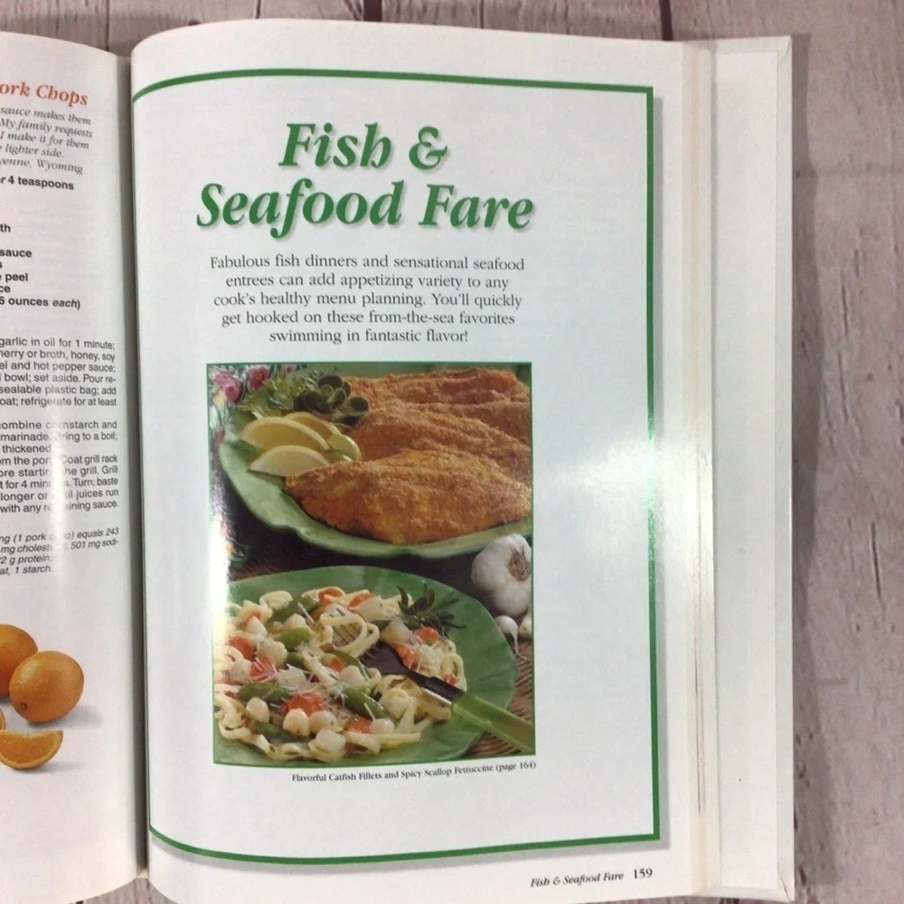 Taste of Home’s Light & Tasty Annual Recipes 2002